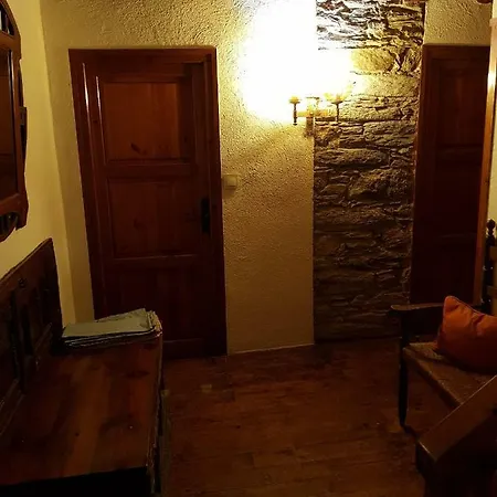 Casa De La Font De Dalt Holiday home Queralbs
