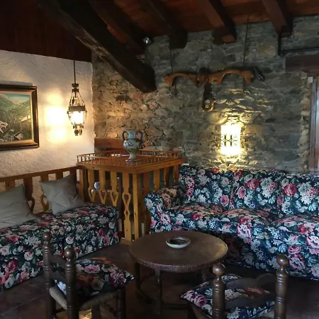 Casa De La Font De Dalt *