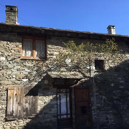 Casa De La Font De Dalt *